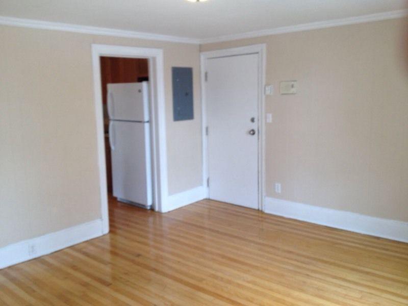 1BR DOWNTOWN GREAT LOCATION