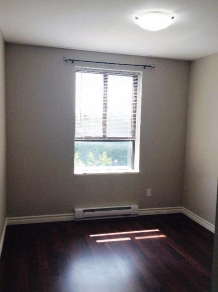 GORGEOUS!! TWO BEDROOM APARTMENT RECENTLY RENOVATED