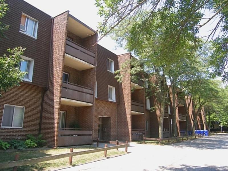 1 & 2 Bedroom Suites, minutes from Lake Lisgar