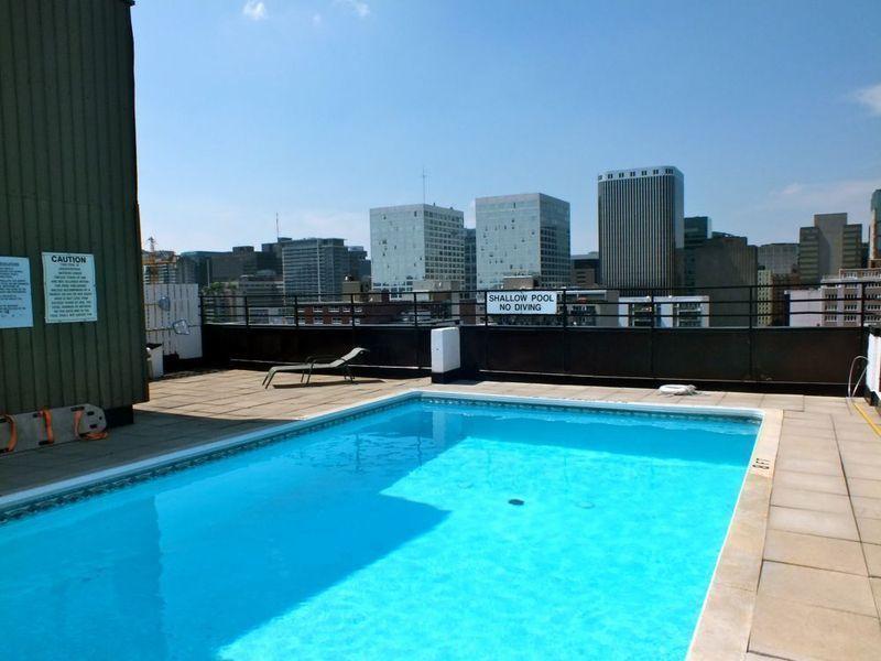 1bed & Bach - 270 Somerset St. August 1st w/ Rooftop Pool & AC!