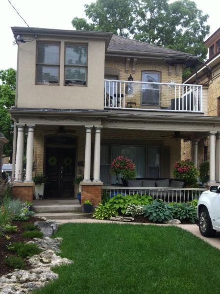 Stunning 2 Bedroom in Historic Woodfield Area