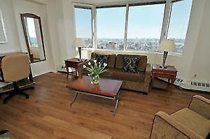 2 Bed Suite Downtown - North-facing view of  River!-1620