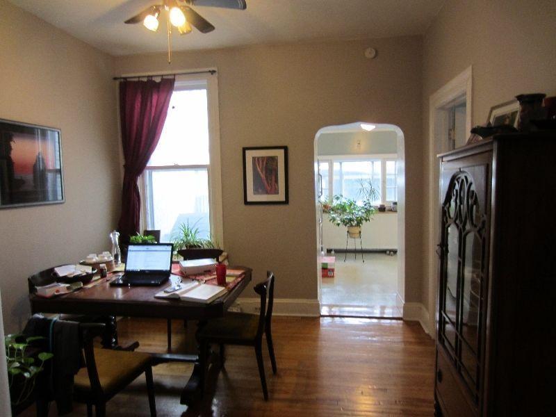 SANDY HILL-PROFESSIONAL-GRAD.STUDENT-2 BED.APT-quiet,clean,nice