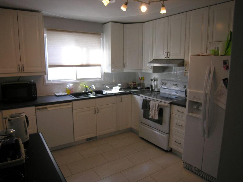 Newly renovated apartment in West end 3 bedroom August or Sept 1