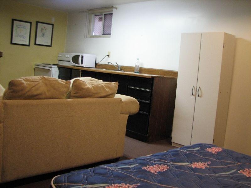 Large Bachelor Apartment at Meadowlands & Fisher