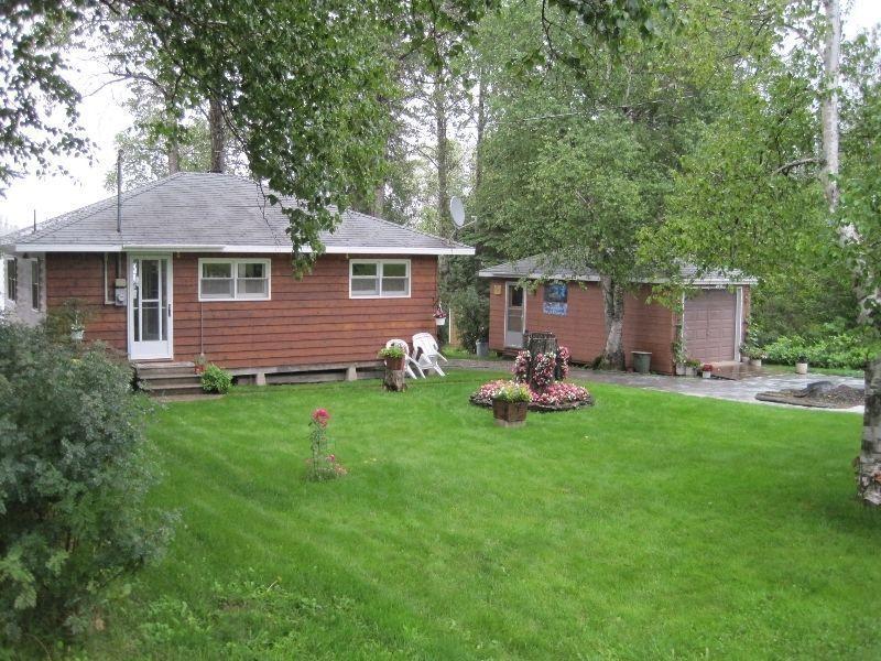Lakefront Fully-furnished Cottage with Double Lot and Boat