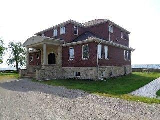 145 FT LAKEFRONT WITH 2580 SQ FT 2 STOREY HOME