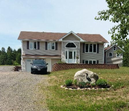 Country home on 2+ acres near Astorville