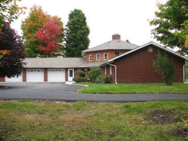 Great for B&B on 17 acres with 7 acre pond Bancroft ON