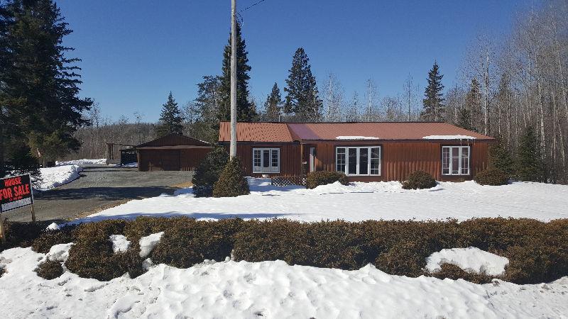 (sold pend)BEAUTIFUL YEAR ROUND HOME OR COTTAGE with 33,50 acres