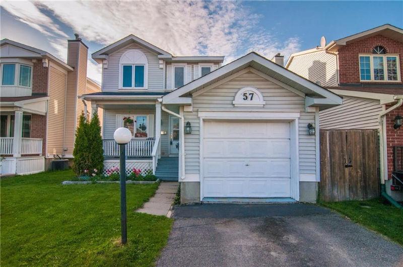 Amazing value! Single Family Home in Barrhaven for Under 315K!