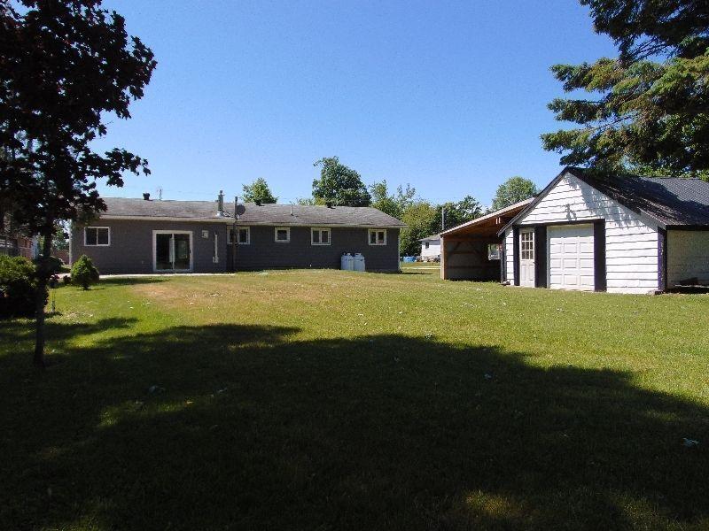 3 BDRM, Ideal for Young Family or Downsize-McIntee Sauble Beach
