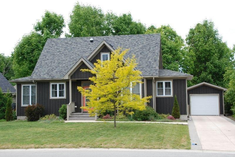 Beautifully Designed Picture-Perfect Home - The Saugeen Team