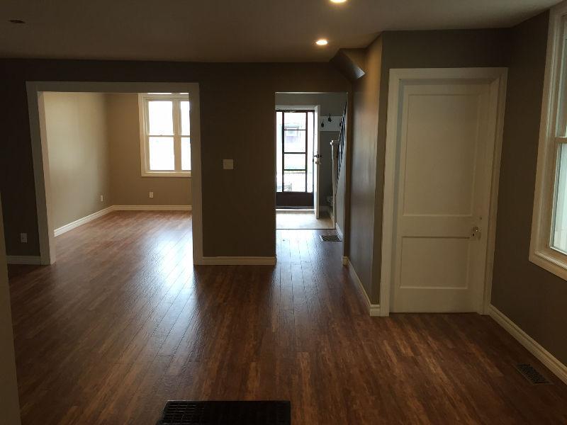 EXECUTIVE DOWNTOWN 2 BEDROOM AT BAGOT AND BAY STS