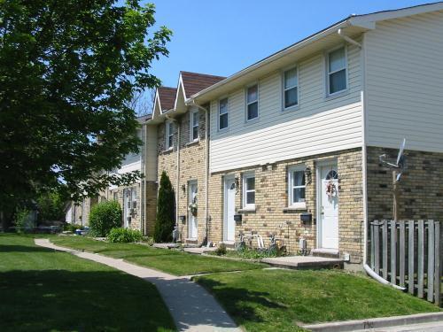 Two Bedroom Townhouse on Huron Street