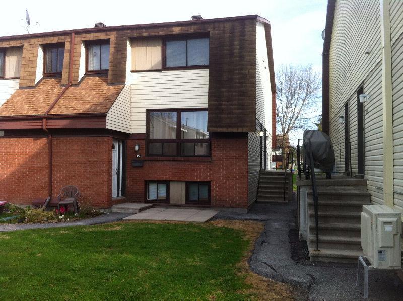 Craig Henry Townhome near Algonquin College