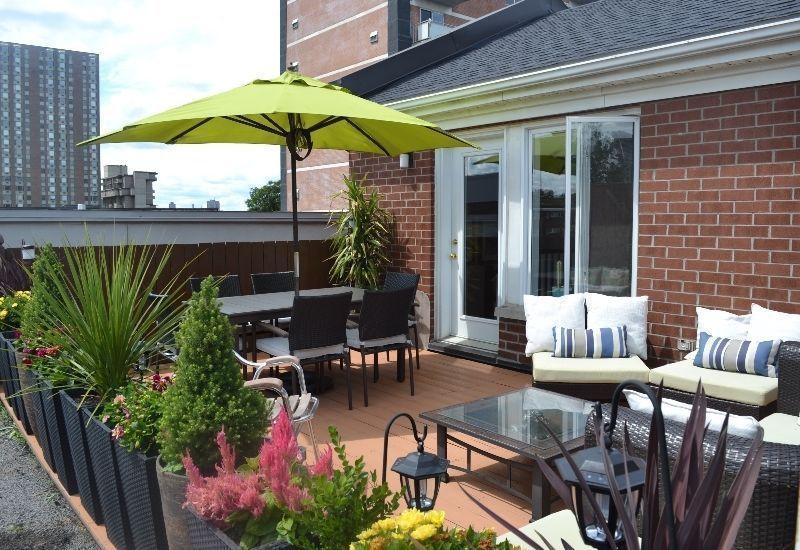 Lowertown Townhouse with Georgeous Private Rooftop Terrace