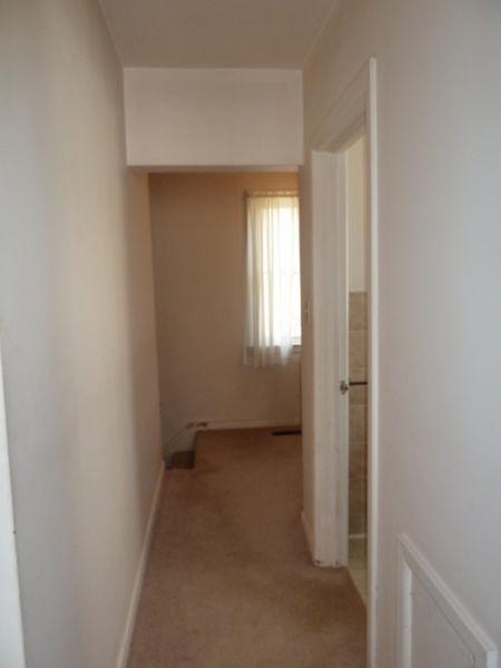 6/6 bedrooms looking for Mac at Westdale nearby Macmster