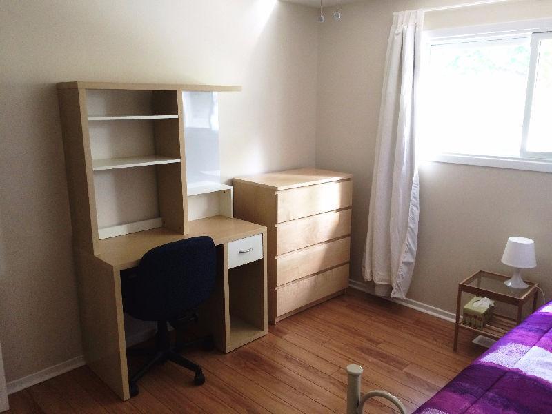 Wanted: EAST END: Female Roommate Wanted (perfect for  U!)