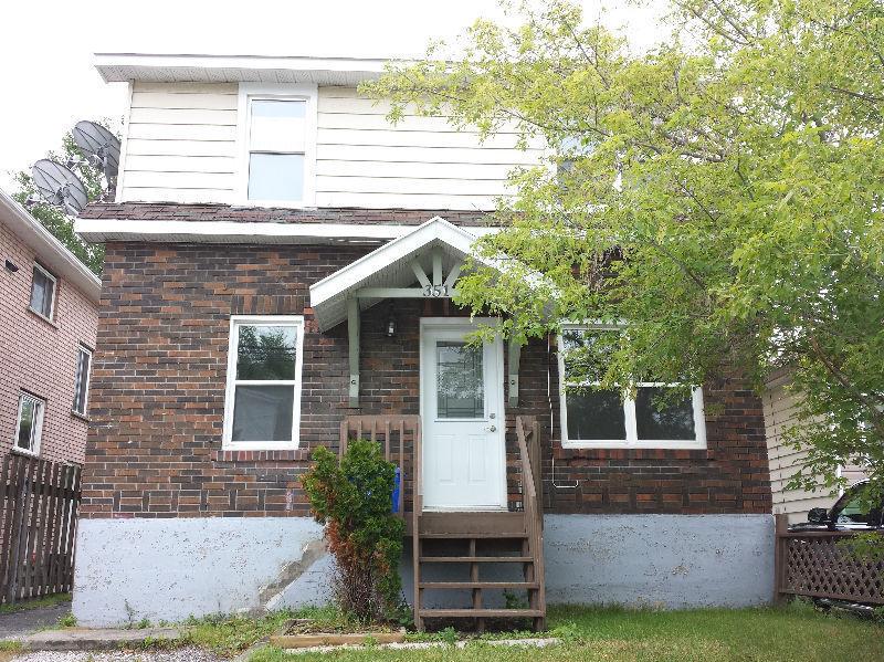 Melvin St. 1 Bedroom lower unit