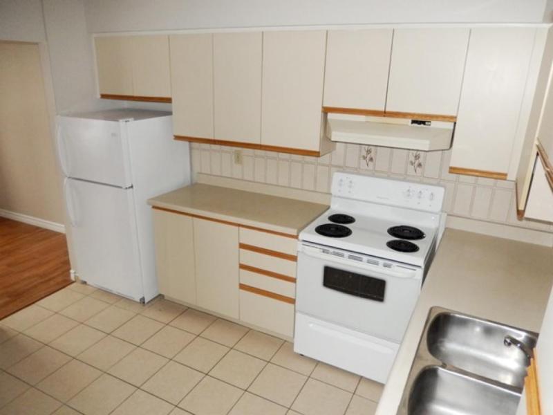 Queenston - 2 Bedroom Apartment for Rent