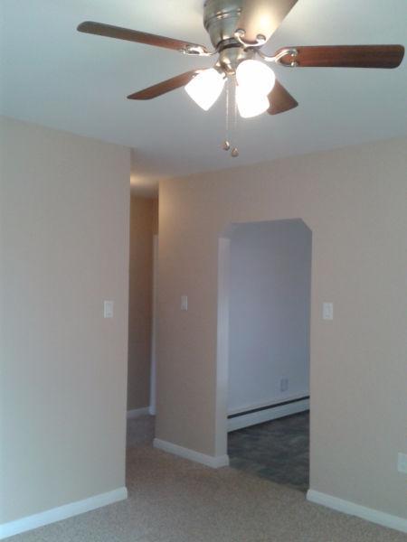 2 Bdrm Apt-upper unit of duplex-Available now-Clean/spacious