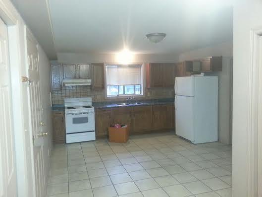 Great 2bd/1ba unit walking distance to UofW!