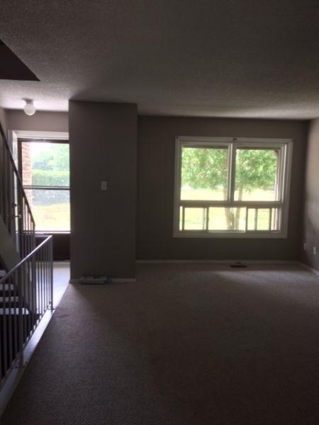 Clean and quiet 3br Townhouse