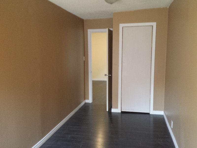 JULY 1! NEWLY RENOVATED 3 BEDROOM APARTMENT!
