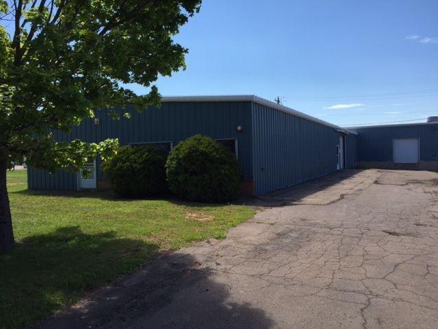 FOR LEASE IN WEST ROYALTY BUSINESS PARK
