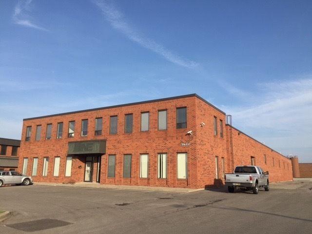FREESTANDING WAREHOUSE-For SUB-LEASE