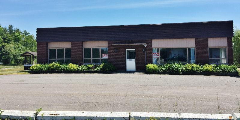 Bargain Price- 3 Unit Commercial building on Hwy #7, Marmora