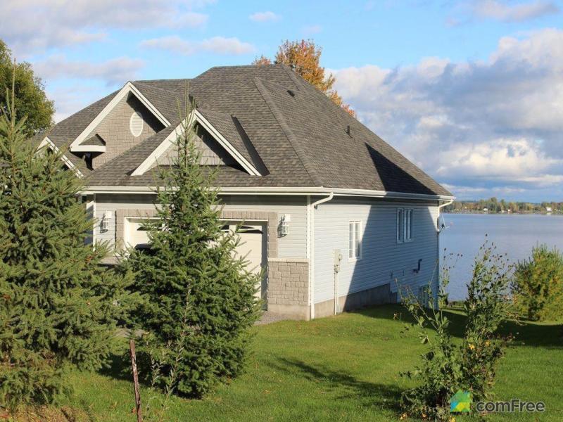 $869,000 - Bungalow for sale in Calabogie