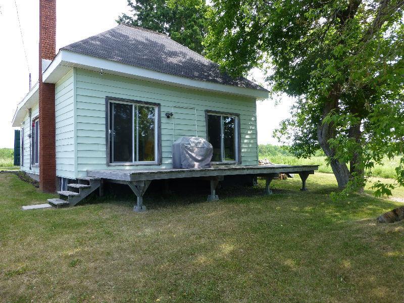 Perfect Starter with large lot! Monetville, Ont