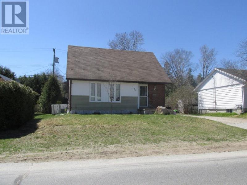 Two bedroom detached in Elliot Lake! Priced to go! Call to view!