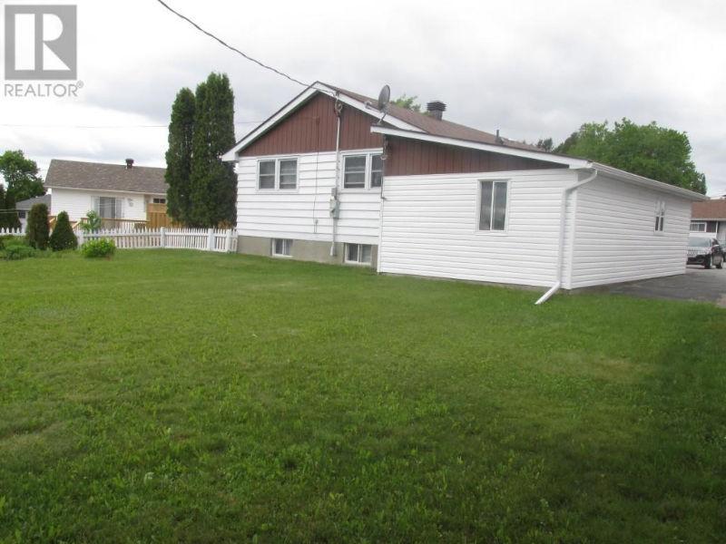 Upgraded move in ready bungalow in Elliot Lake! Call to view!