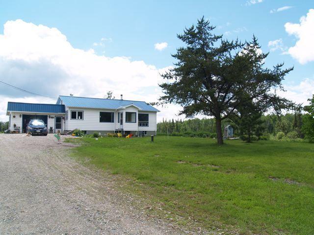 Country home/hobby farm for sale