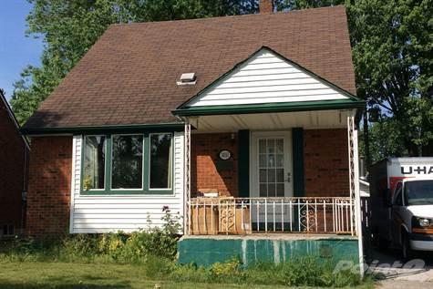 Homes for Sale in Riverside, Windsor,  $149,800