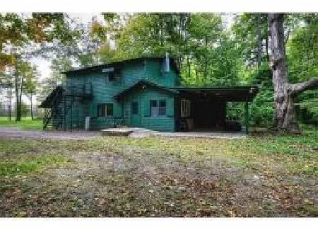 17 Acre Wooded Vacation Property in Niagara Region
