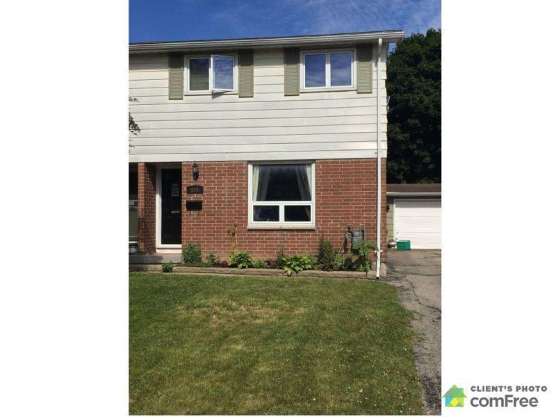 $194,500 - Semi-detached for sale in