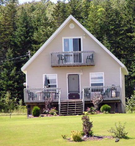 3 Bdrm OceanView Furnished Chalet - Sept 2016 - May 2017