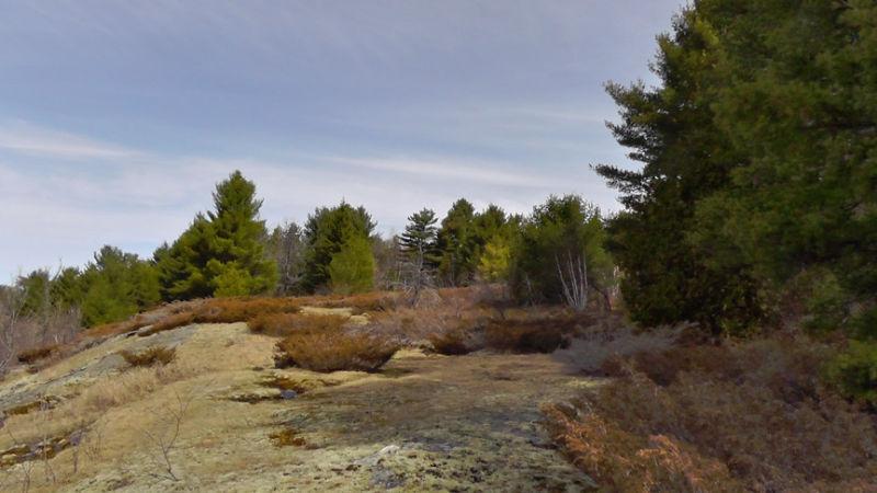2.4 ACRE WATERFRONT LOT WITH SOUTH-WESTERN EXPOSURE