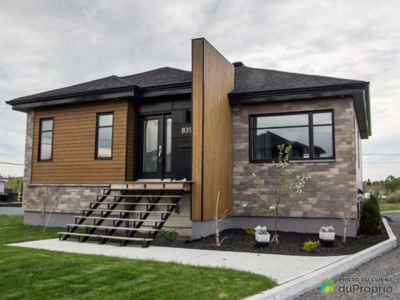 379 500$ - Bungalow à vendre à