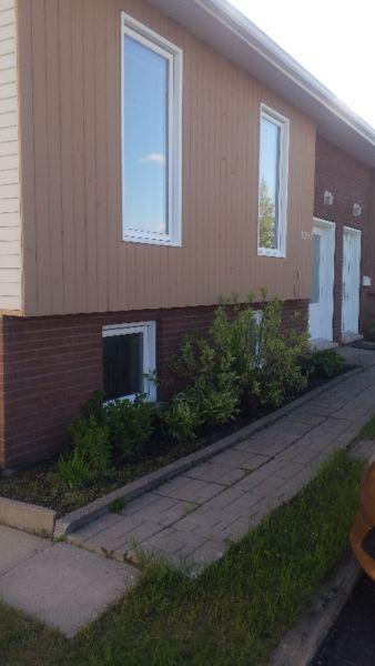 SEMI-DÉTACHÉ 2217 Montrose