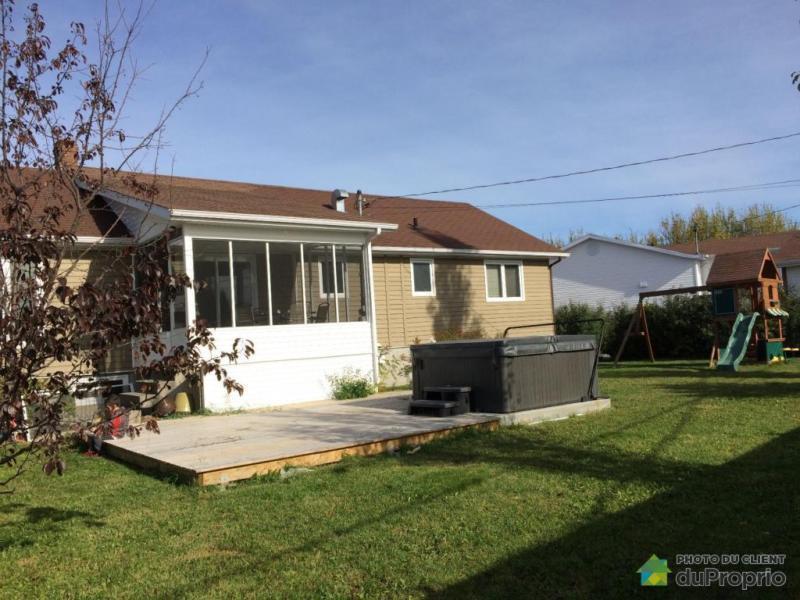 355 000$ - Bungalow à vendre à Amos