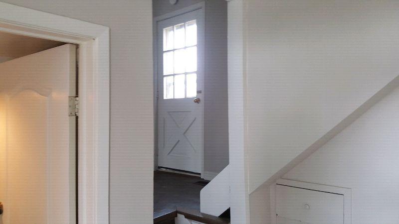 Room for rent in quiet Richmond Hill home