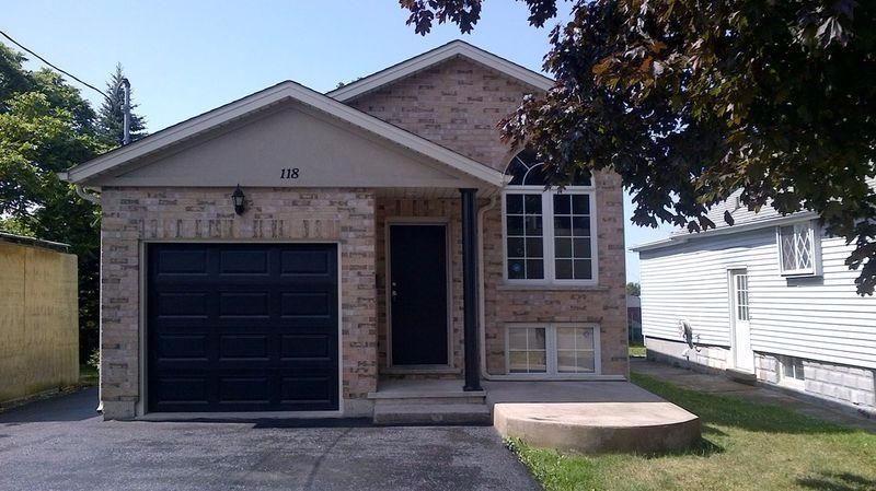 Immediate-2 Bed Rm in a clean house-Close to Pen,hwy & Brock uni