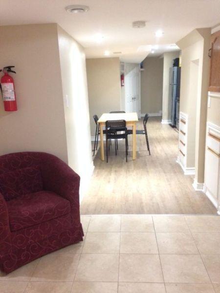 Near Brock and Pen Centre, 1 Bedroom, June 2016, All Inclusive