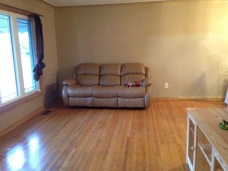 2 rooms in south windsor near college and mall