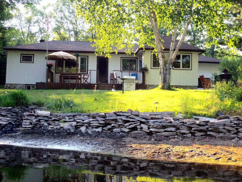 A Beautiful Waterfront House in Kawarthas (Norland, ON)